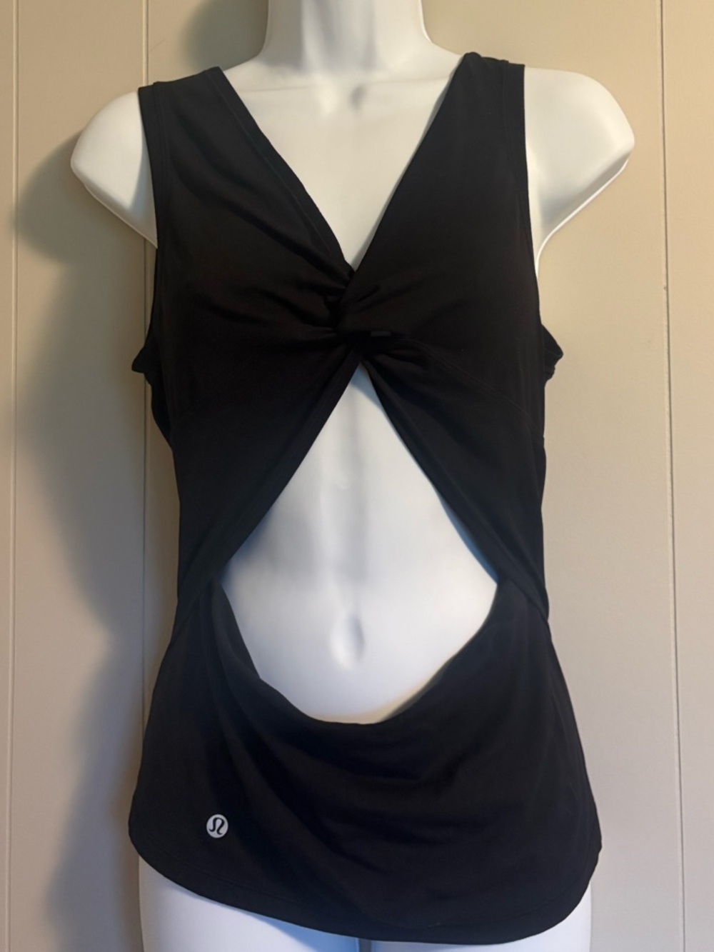 Lululemon top